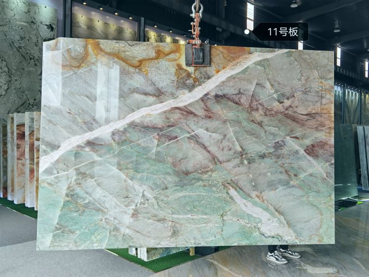 Quartzite d'Alexandrite