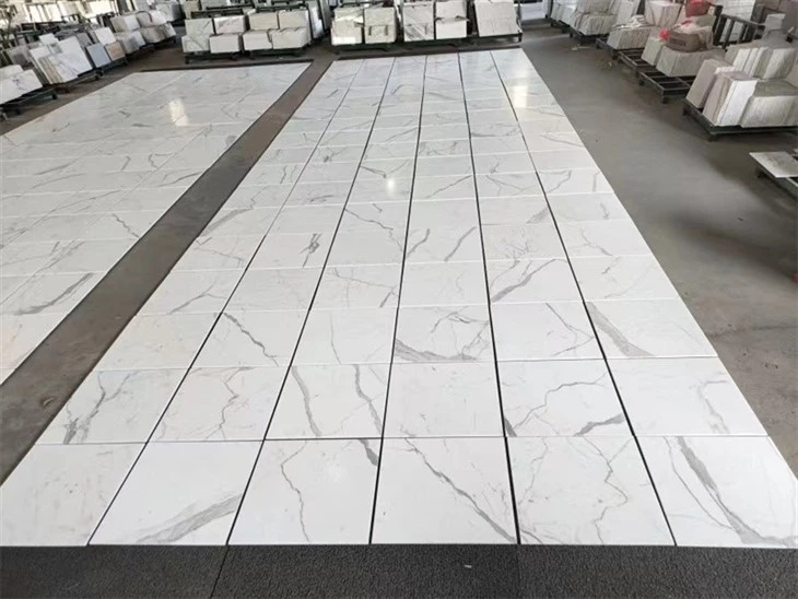 Calacatta floor tile