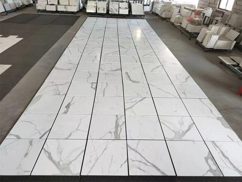 Carreaux de marbre Calacatta