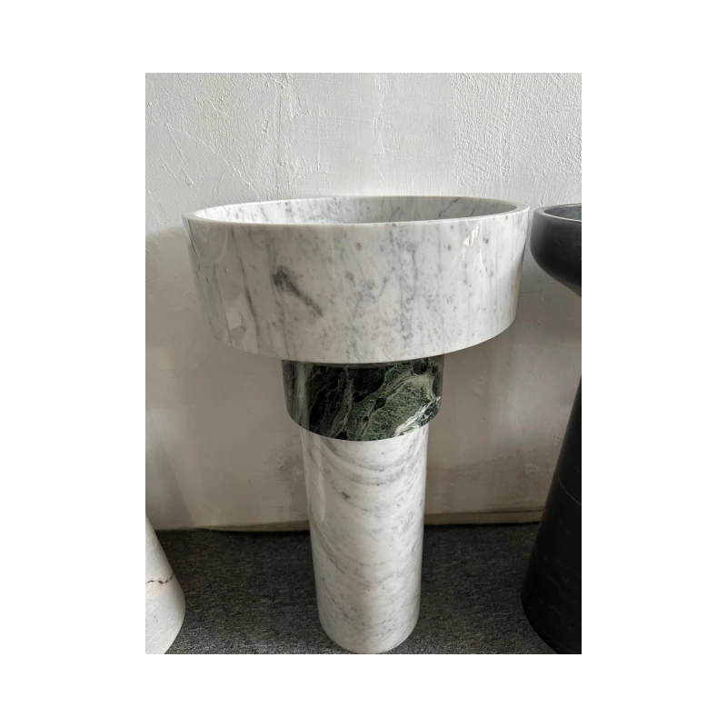 Lavabo en marbre blanc Cararra