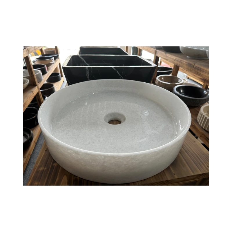 Lavabo rond en marbre blanc
